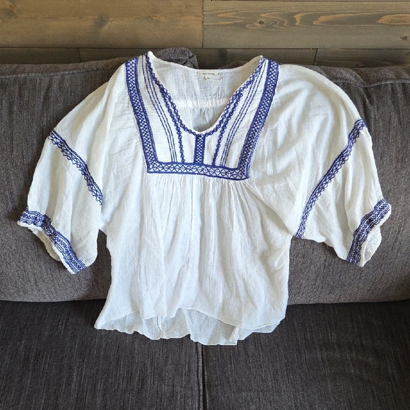 Max Studio White Blouse with Blue Embroidery - Picture 1 of 3